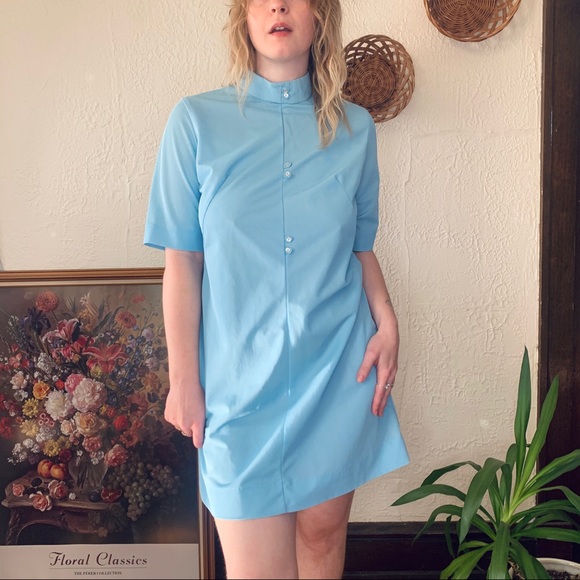 60s Short Sleeve Sheath Mini Dress - Picture 2 of 4